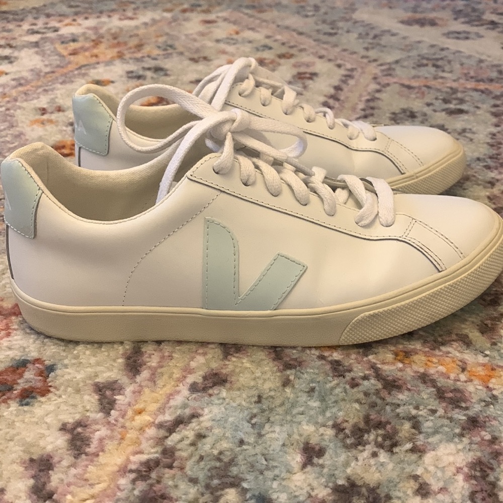 Veja Esplar white leather blue logo sneakers